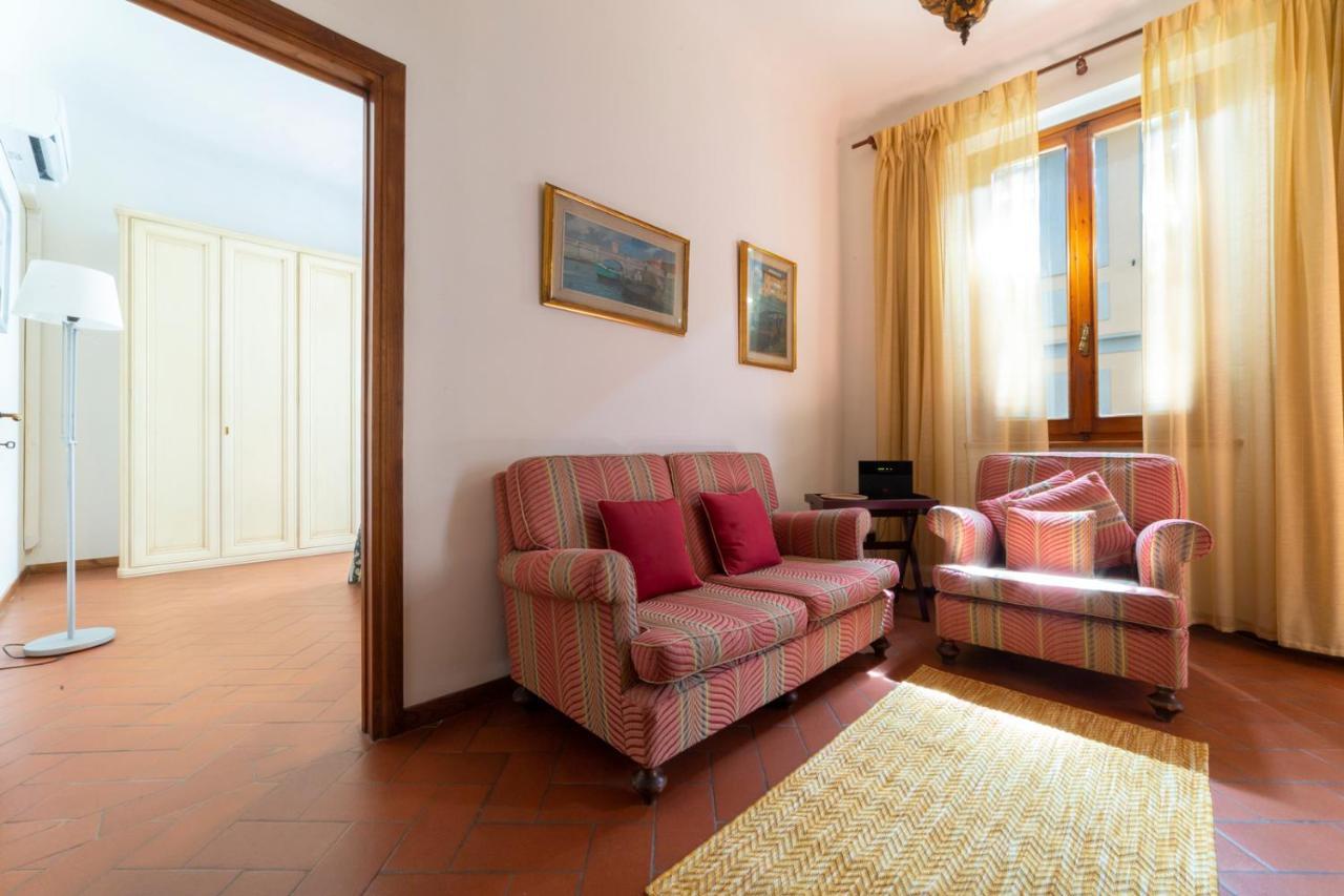 110 Sqm Apartment 6 Sleeps In Santa Croce Florenz Exterior foto