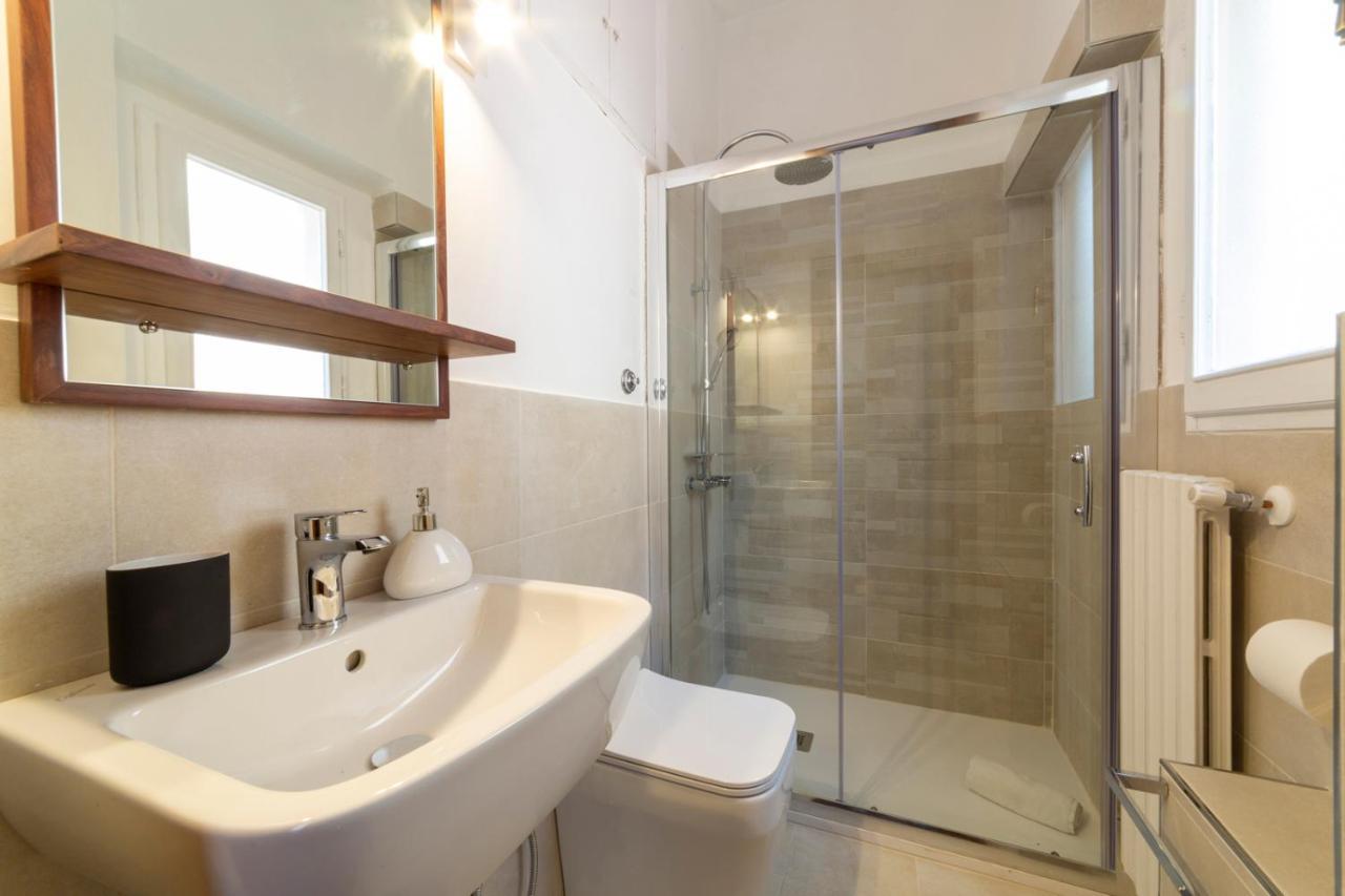 110 Sqm Apartment 6 Sleeps In Santa Croce Florenz Exterior foto