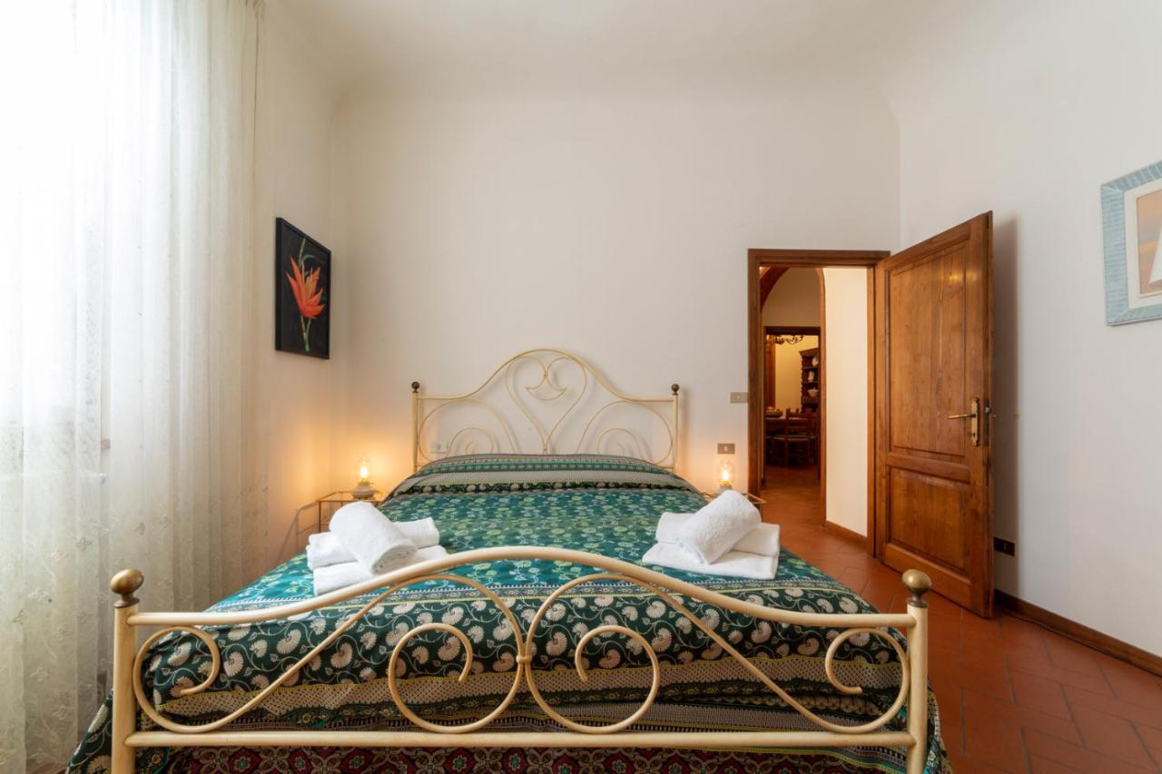 110 Sqm Apartment 6 Sleeps In Santa Croce Florenz Exterior foto