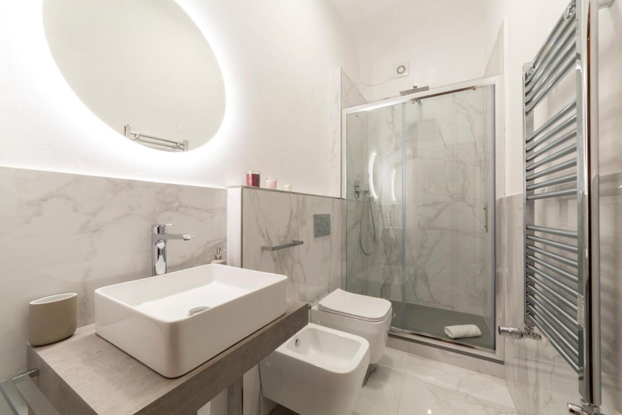 110 Sqm Apartment 6 Sleeps In Santa Croce Florenz Exterior foto