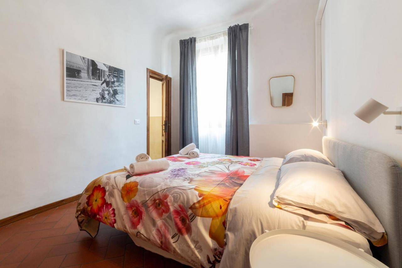 110 Sqm Apartment 6 Sleeps In Santa Croce Florenz Exterior foto