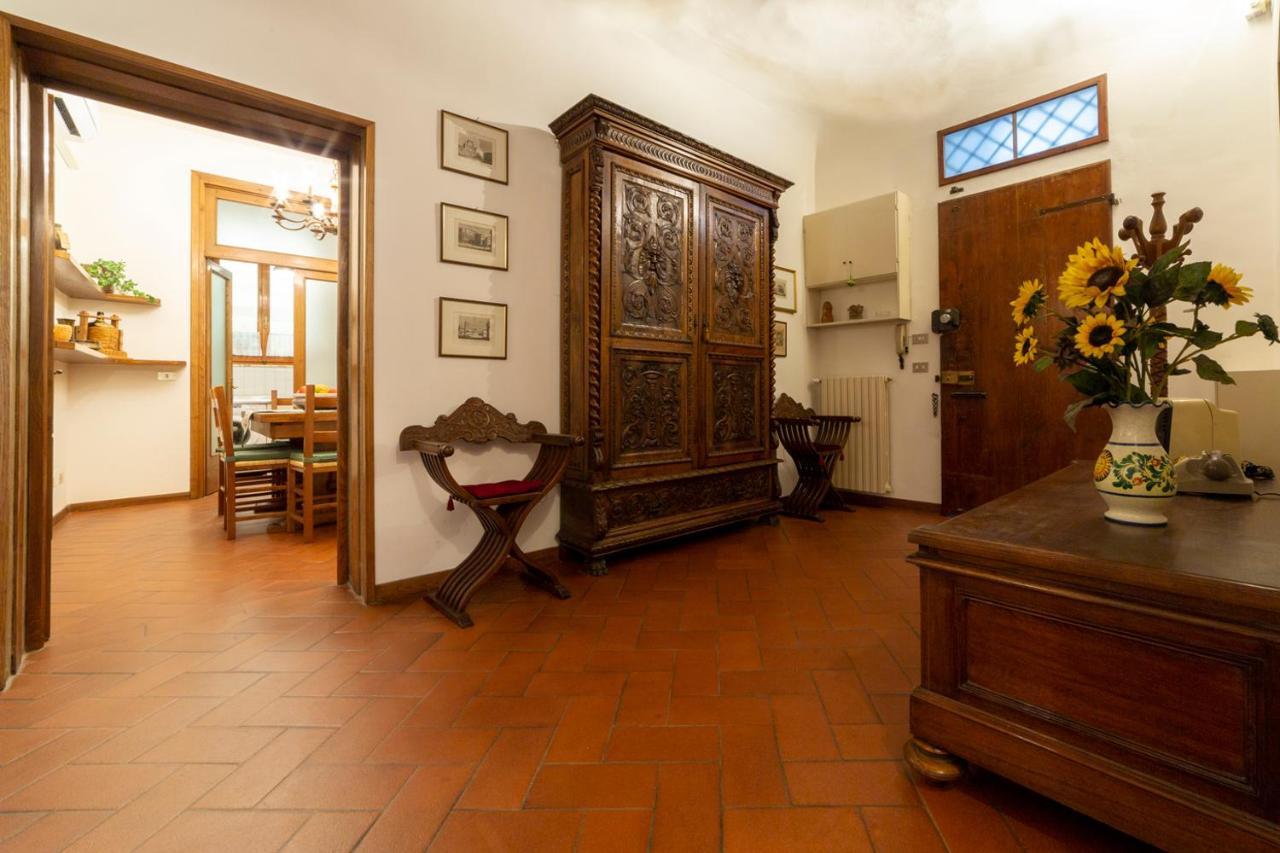 110 Sqm Apartment 6 Sleeps In Santa Croce Florenz Exterior foto
