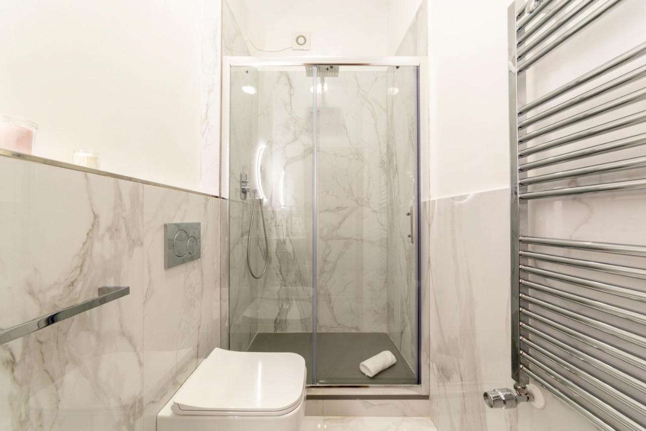 110 Sqm Apartment 6 Sleeps In Santa Croce Florenz Exterior foto